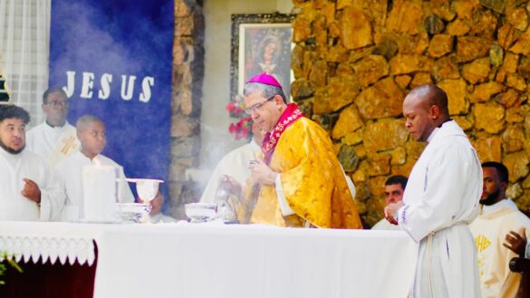 Toma de posesion P. Jose (6)